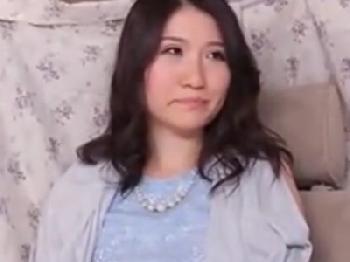 性に貪欲な熟女人妻は出会って子宮への直接射精まで許してくれますW