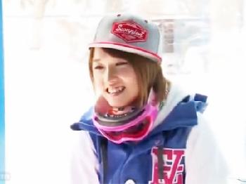 スノボ美女ナンパ成功→恥ずかしがりながらもノリで性行為