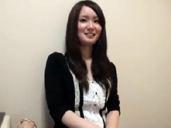 素人の人妻が取材だと騙されて全力の性交