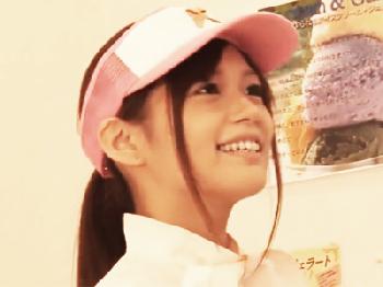 笑顔がまぶしい看板娘がストーカーにバイト終わりを待ち伏せされて中出し性暴行の餌食に