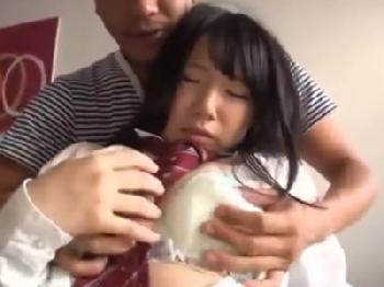 キュートな女子校生ナンパしてきて撮影と偽って中出し性暴行