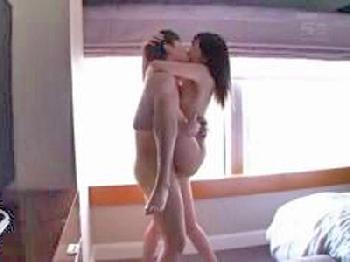 真っ昼間から密度の濃い美女