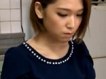 気の強そうなギャル義姉の不意に訪問→嫁の代わりに性的欲望処理までしてくれる有能お姉さん