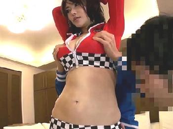 エロガキたちにコスプレサービスしながら3P性交