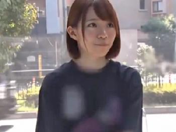 陸上部美女を言葉巧みに騙して種付け発射→相性の良さに恍惚な表情