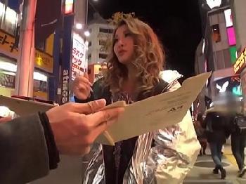 池袋のディープ街でGALナンパ→男優肉棒で激しくヨガりながら顔面射精に苦笑いW