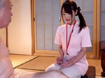 変態クソ爺たちのお願いを何でも聞く顔越し!!頼まれたら断れない介護士が絶倫爺の手に堕ちる