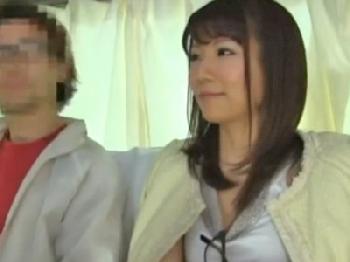 素人人妻をインタビューと偽ってナンパ→夫の前で寝取りぶっかけ!!
