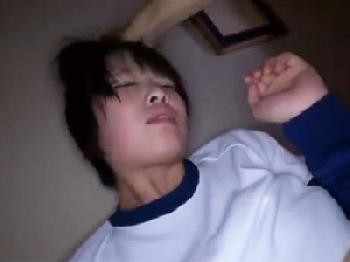 黒髪ショートヘア娘が残虐男に叩かれ強引イラマで悶絶→無慈悲なオメコ内射精で着床アクメ