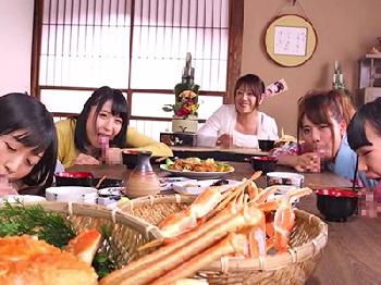 ファミリーが日常的にペニスを咥えながら迎える新正月