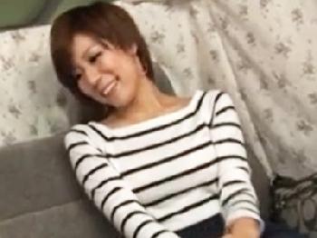 インタビューと騙した素人マダムをホテルに連れ込み寝取りハメ撮り!!