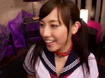 肉棒に囲まれ歓喜する巨乳美女がゴムなし挿入され連続顔面射精SEX