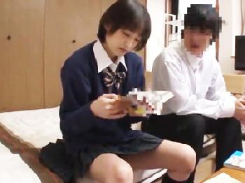 後輩に避妊具未装着で膣内射精されてガチギレする女子校生