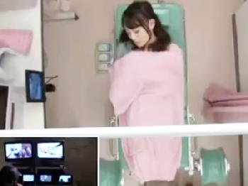 これはガイ●チ!!産婦人科にきたとても綺麗な女性患者を麻酔で眠らせてる間におまんこ内射精する極悪非道な医師