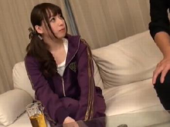 少しヤンキーに染まってしまったハーフ顔の幼なじみを連れ込み→媚薬を飲ませて発情寝取られ