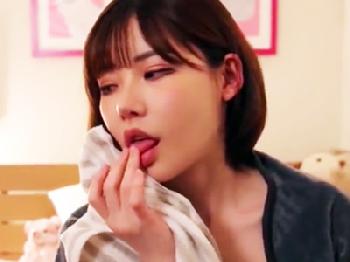 シェアハウスに入居した肉食痴女が好みの男に色仕掛けして肉棒漁り