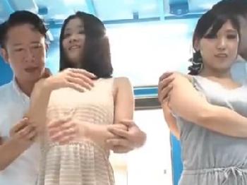 二人組素人マジックミラー号に連れこんで乱交セックス