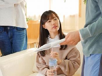 純真無垢な美少女がデビュー作から物凄い潮吹き見せて自分でも驚愕!!