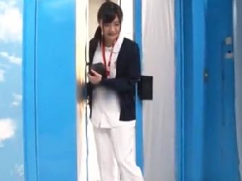 出勤前のナースにお願いして一発だけ膣内挿入したまま射精させてもらった