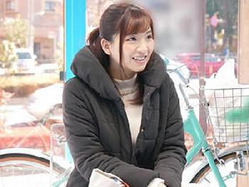 サドルについた最新マッサージ機で強制的に欲情させた人妻を寝取られ