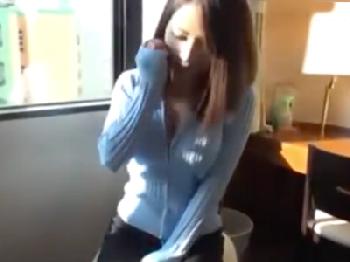 巨根を嬉しそうに尺八ご奉仕するギャル素人に中出しプレゼント!!