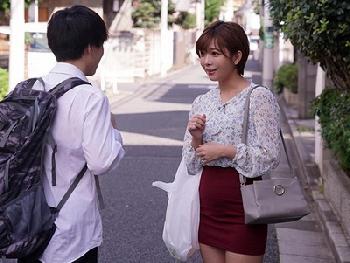 夫とのSEXにマンネリを感じた妻が若ペニスに色仕掛けしてヤラレ放題