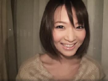 ハニカミ笑顔がキュートなイイお姉さんとのオトナな欲情ハメ撮りSEX