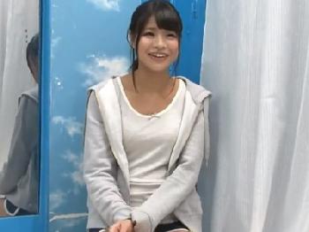 ガチ真性のチェリーボーイを優しく筆おろししてくれた女子大生