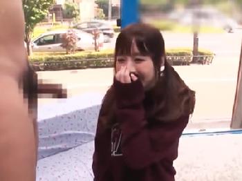 現役女子大生をナンパしてマジックミラー号ハメ撮り開始でピス