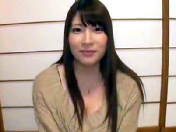 ムチッとした刺激的なカラダの美女・七草ちとせちゃんが快感のあまり中出し切望するディープな性行為