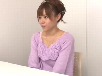 素人男性宅に電撃訪問、すぐに膣射中出し交尾!!絶世美女が膣内から精子を溢れさせ昇天する