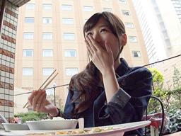 イケメンAV男優に憧れて足を踏み入れてしまった素人人妻会社員