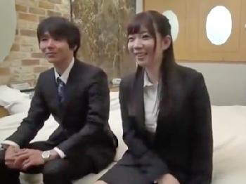 広告会社で真面目に働く女性会社員美女が上司ペニスで思う存分犯されて恍惚エクスタシー