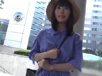 俄かには信じがたい願望を持ってるアイドルクラスの美少女