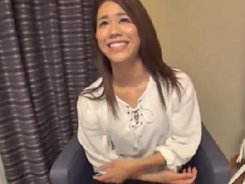 同じマンションに住む巨乳清楚人妻を連れ込んでぷるるん満喫する性行為