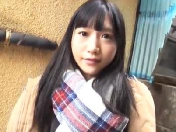 無垢純粋な姪と性行為を繰り返している二人の劣情をかき立てる叔父による調教記録