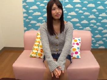 困り顔が可愛い大学生がエロ企画へチェリーボーイには優しく中出し受精