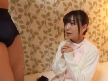 キュートな白衣の天使が包茎に悩む男をやさしく癒すSEX