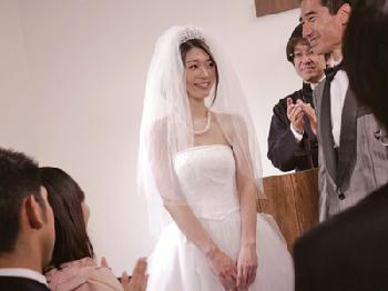 夫が勃起不全気味なので元カレと浮気して性的欲求を解消する妻