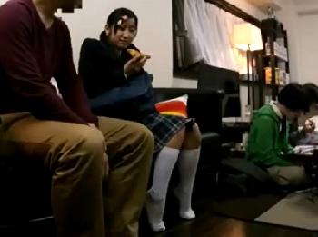 ヤリ部屋に連れてこまれた大人しめ女子校生が号泣性暴行