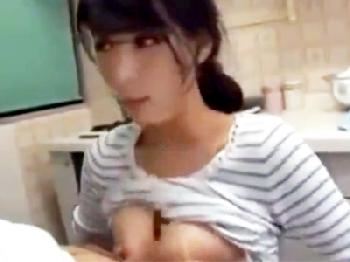 ちょうどイイ肉感!!ガチで可愛い顔してるのにケツだけは安産型のデカ尻女子