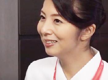 ベテランナースさんが勃起不全患者を神対応乳房奉仕治療して本番性交成功