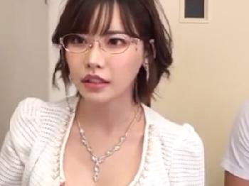 プライドの高い金持ちマダムが息子の友人のエロガキに口淫強要される屈辱