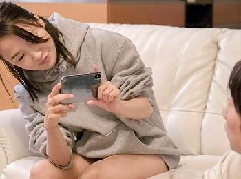 映画研究会サークル仲間の男女がお互い想いを寄せながら1つの作品を作っていく官能情事