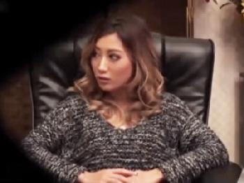 高慢な態度の黒ギャルが媚薬マッサペニス挿入で痙攣絶頂尿失禁させられる