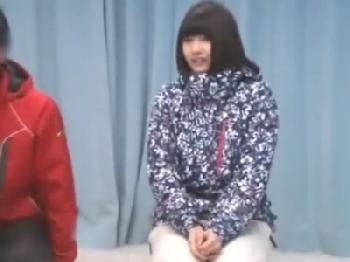 旅行に来てた素人娘が男友達とマッサージ体験→友情崩壊の挿入展開