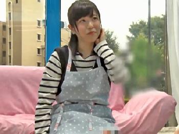 早漏男子にだんだんと全力の口内性交を施し慣らす保育士