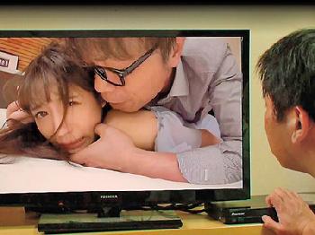 夫の仕事の過失で上司にゆすられ犯されて快感に染められる若妻