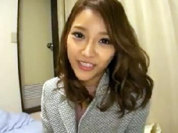 終電を逃した女性会社員をナンパ!!自宅に送ったついでに部屋に上がり込みハメ撮りW