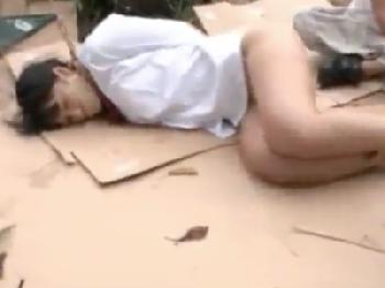 嘔吐するほどイラマ婦女暴行を受け続ける連れ去られた美少女女子校生